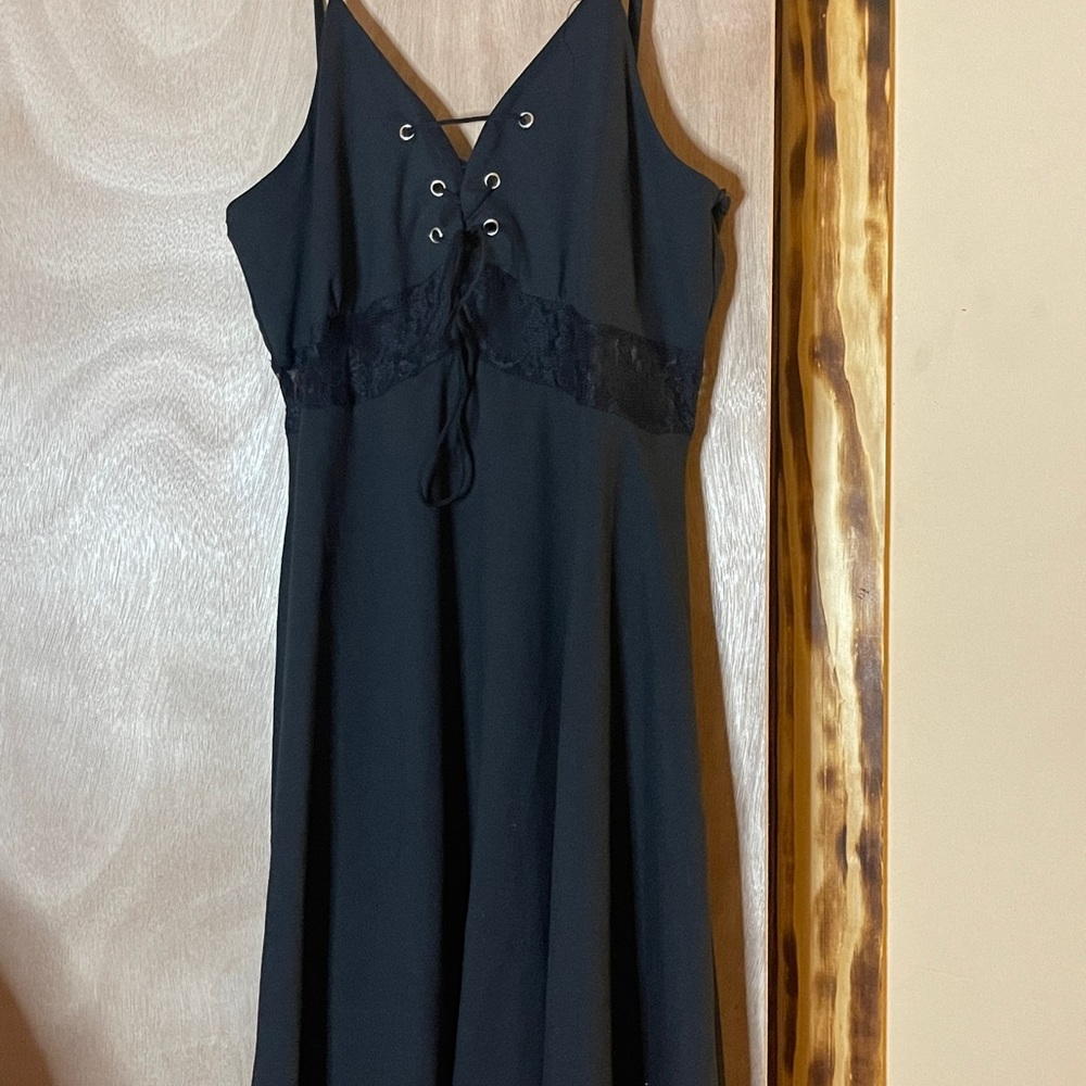 Black lace dress large 8/10